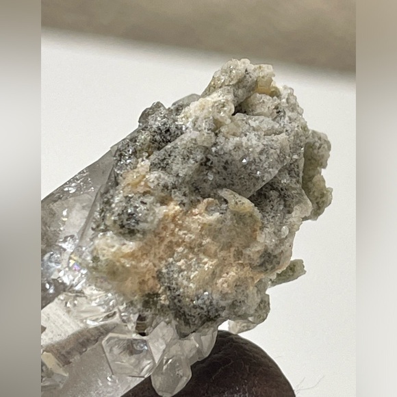 Lemurian Quartz with inclusions - Picture 12 of 14